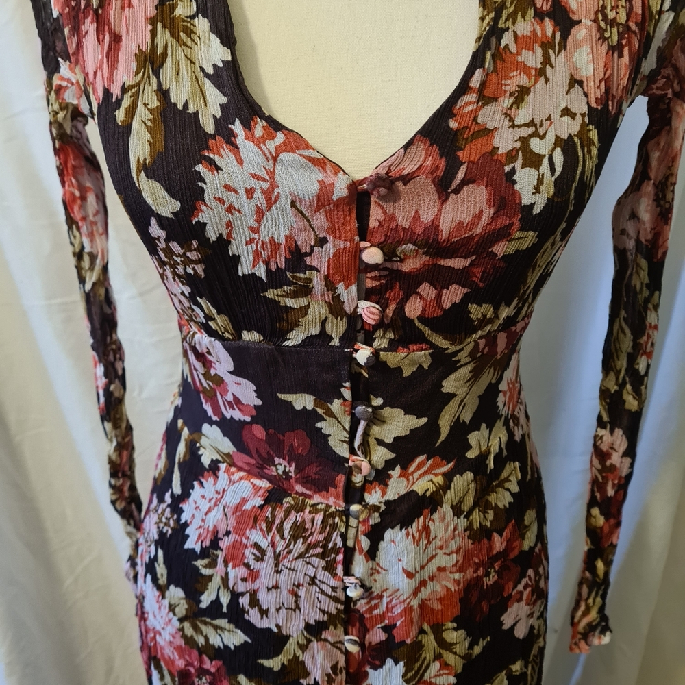Beautiful Massimo Dutti dress - Picture 2 of 5